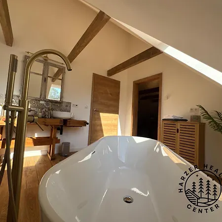 Harzer Healing Center 2025 Himmlische Landhauswohnung Mit Fussbodenheizung,xxl Kochinsel,xxl Regendusche,modern,hochwertig,persoenlich,vollausgestattet Вилла *